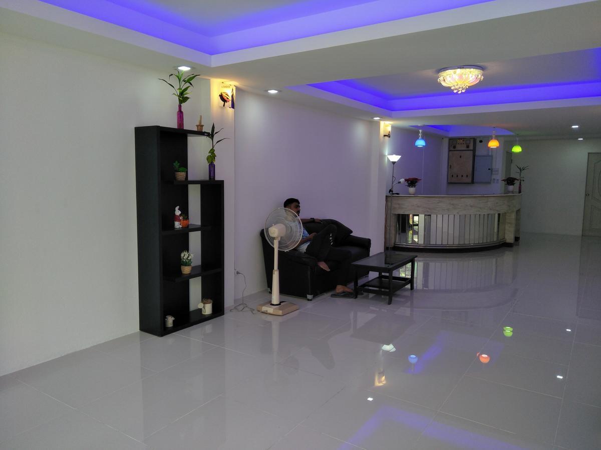 Hotel The Chillax Pattaya Exterior foto