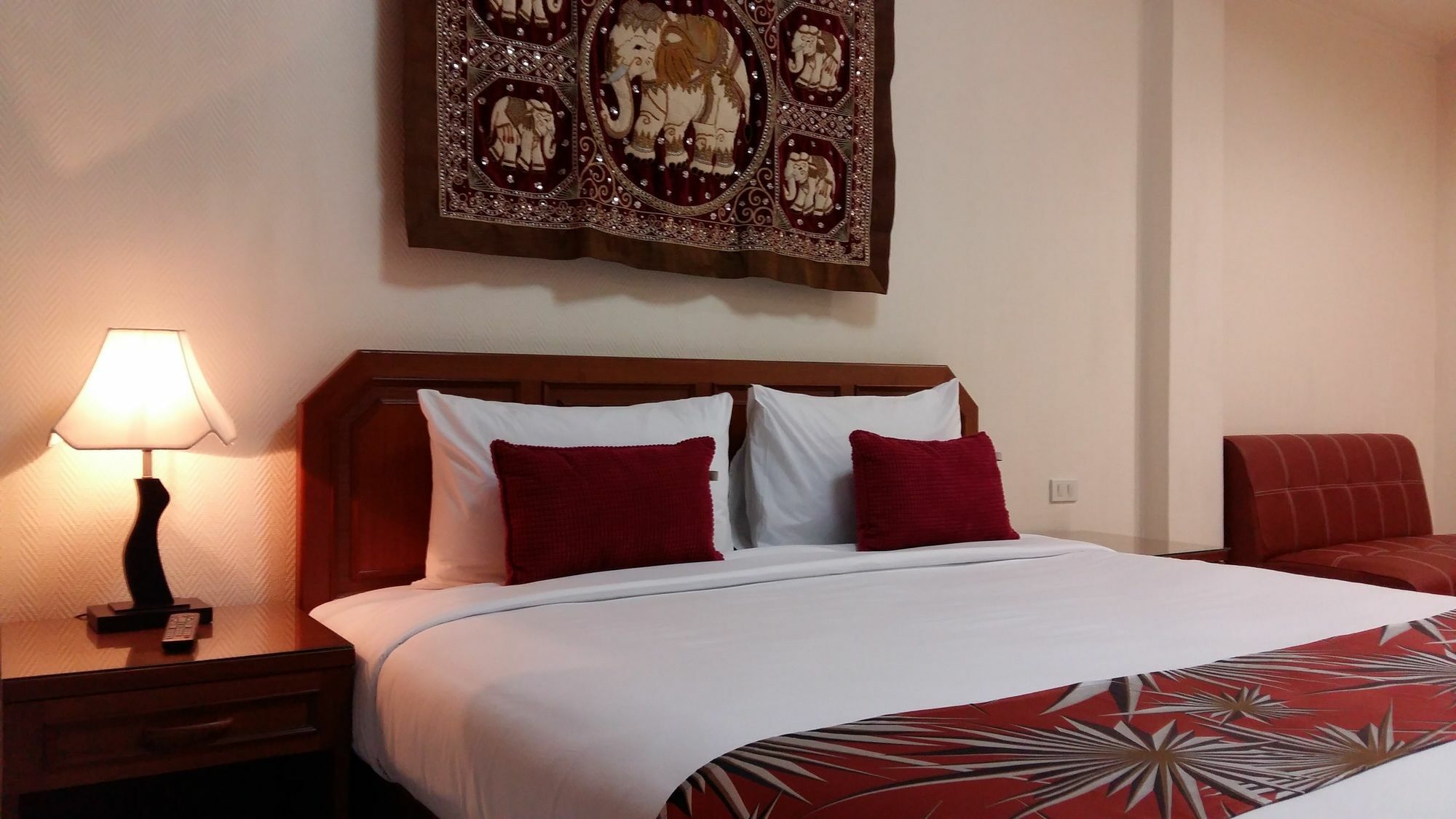 Hotel The Chillax Pattaya Exterior foto